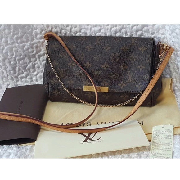 Louis Vuitton Handbags - Authentic Louis Vuitton Favorite MM Monogram